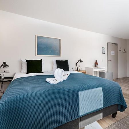 Hotel Das Q Aldingen  Exteriör bild